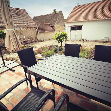 "U Capa" Krasny Apartman V Sedleci Sedlec  Exterior foto