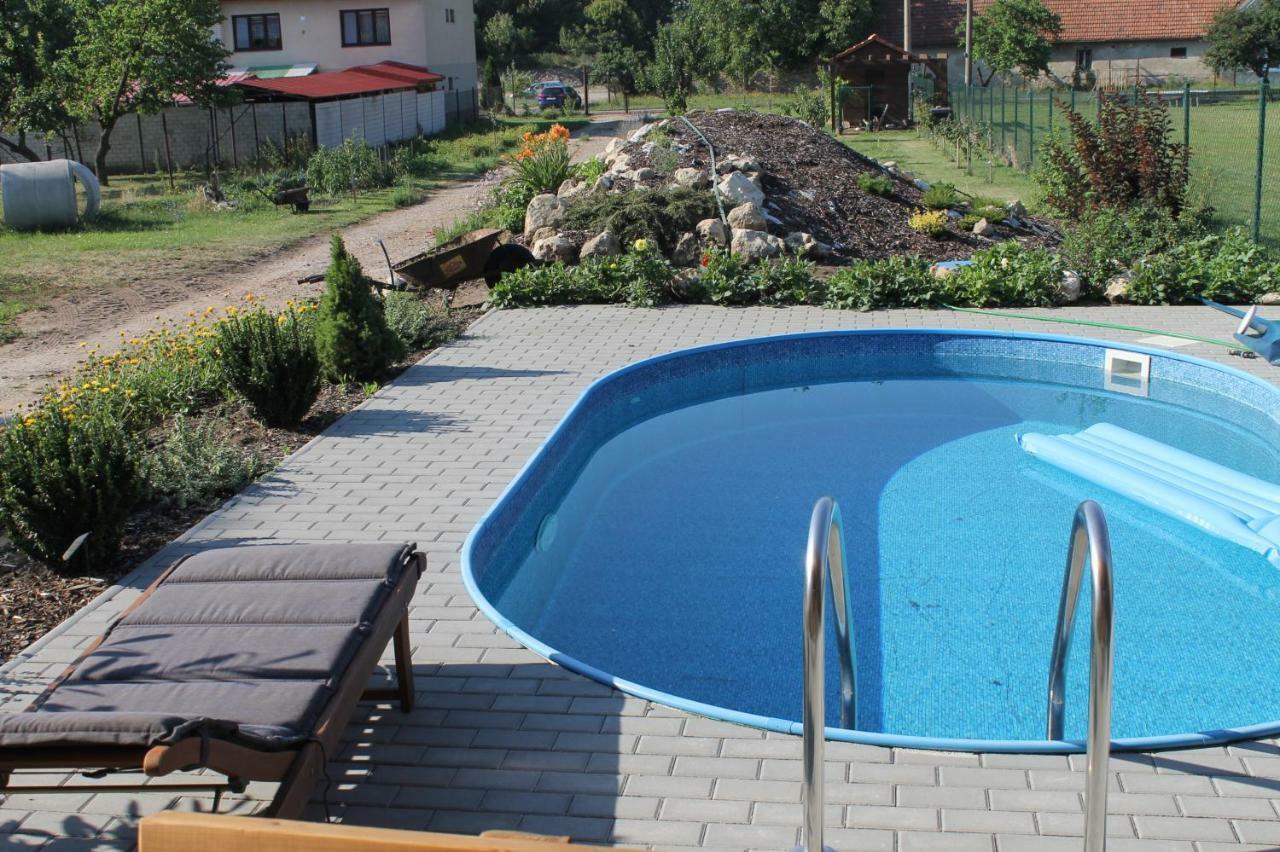 "U Capa" Krasny Apartman V Sedleci Sedlec  Exterior foto