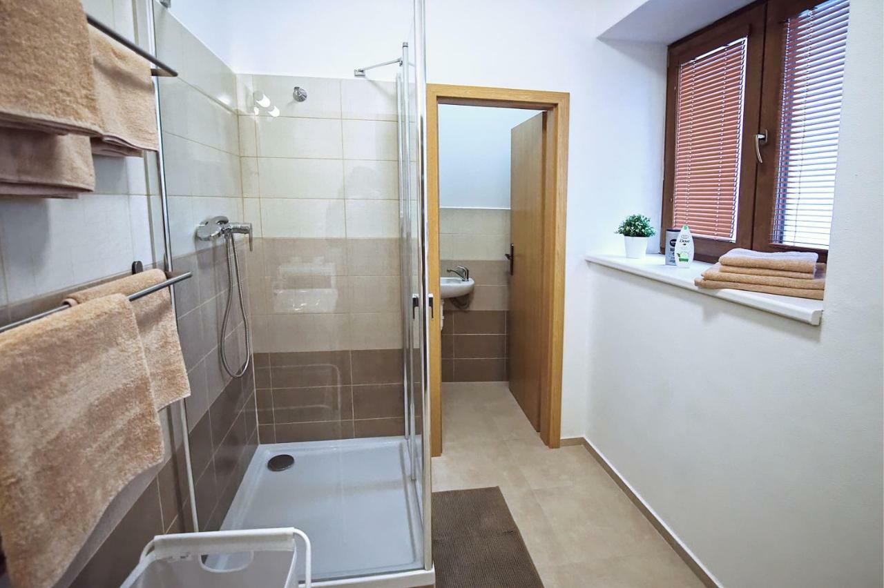 "U Capa" Krasny Apartman V Sedleci Sedlec  Exterior foto