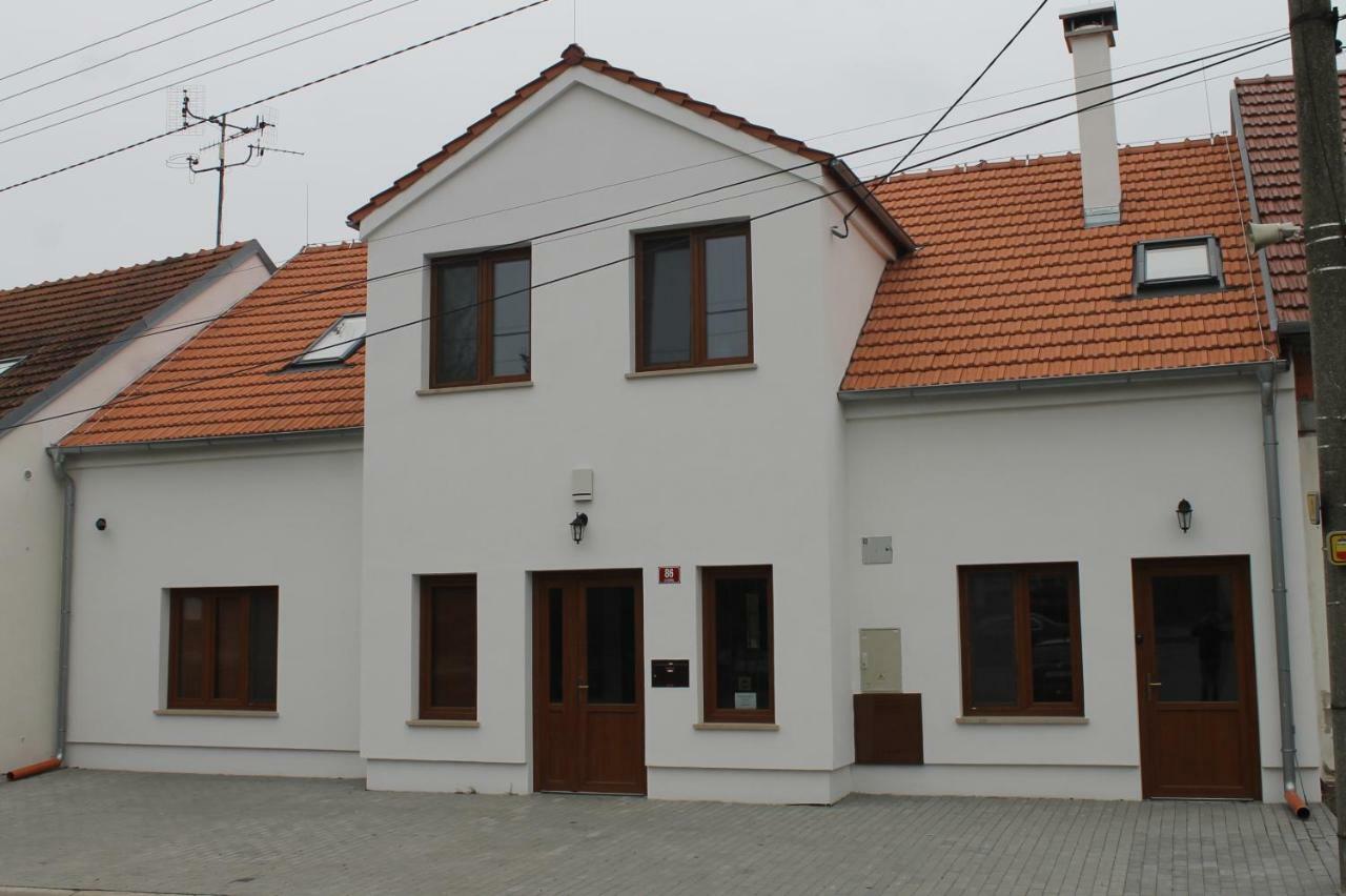 "U Capa" Krasny Apartman V Sedleci Sedlec  Exterior foto